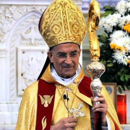 El patriarca maronita viaja hacia Tierra Santa pese a las críticas